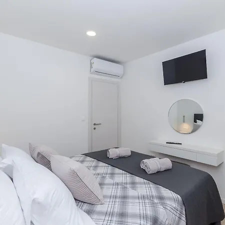 Apartment Lanterna Hvar